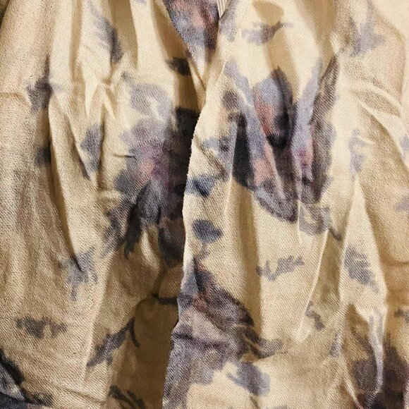 NWT Handmade Artistic Scarf by Sana – Soft Floral Mist Design - Picture 5 of 9